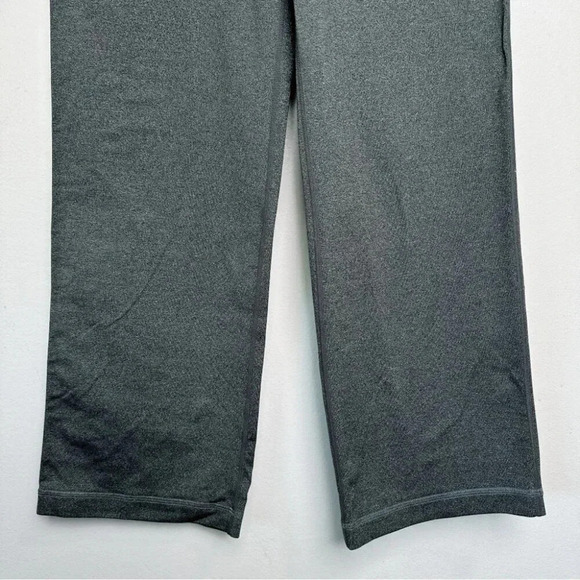 Lululemon Size 6 Relaxed Fit Pant Heathered Deep Camo Green Pant - Picture 8 of 15